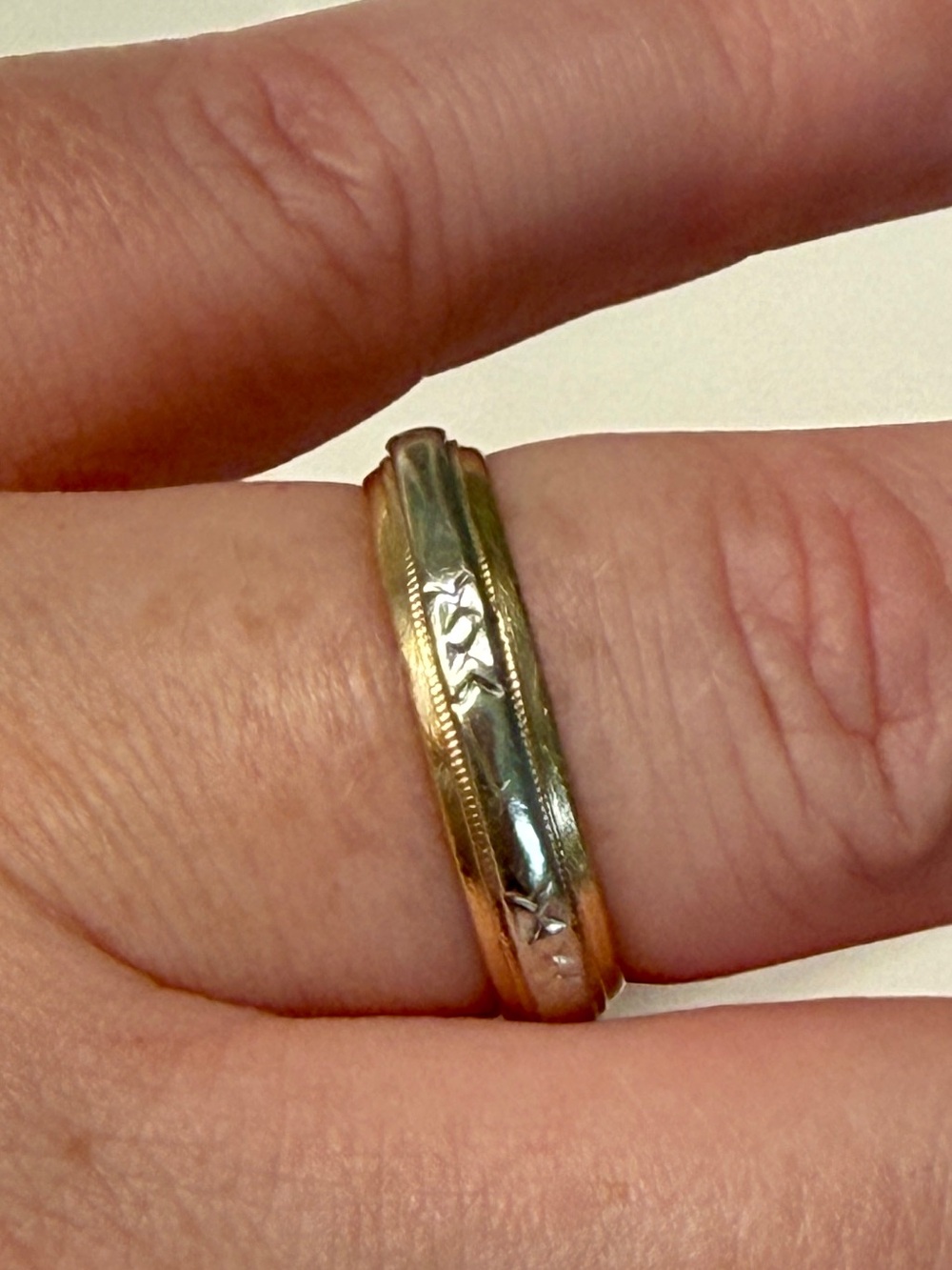 Two-Tone 10k Gold Engraved Men's Band — Gold and Silver Finish